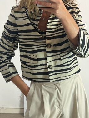 Striped Crop Jacket in Black and Cream 38 (6)